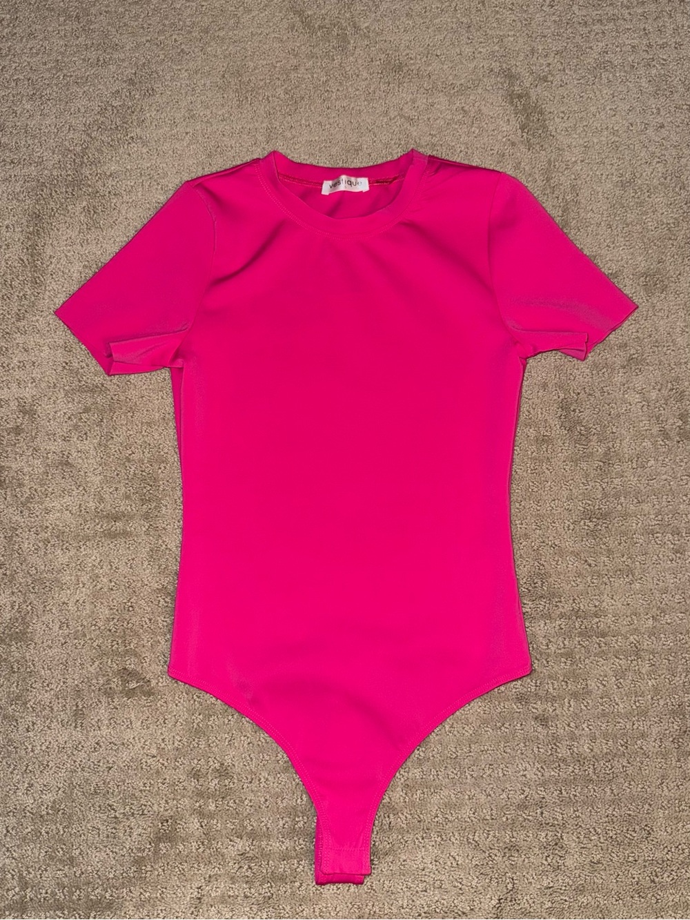 Vestique Boutique Pink Short Sleeve Bodysuit Size Small